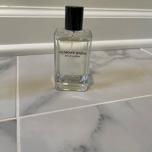 Bobbi Brown - Almost Bare- perfume